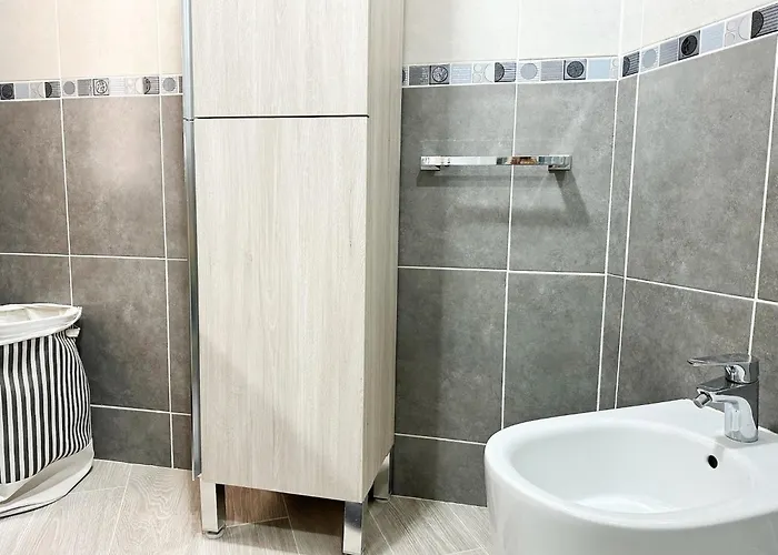 Апартаменти Spacious Art With Large Terrace, Relaxing Ocean View, Near Beaches Адехе