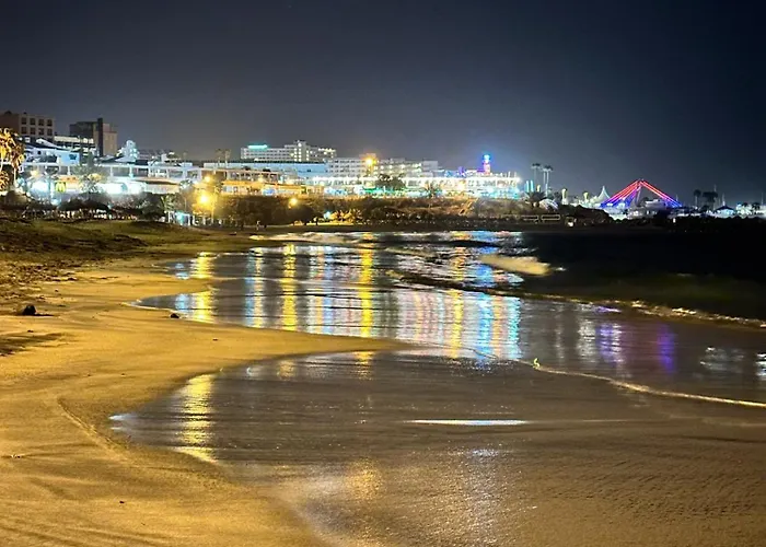 Spacious Art With Large Terrace, Relaxing Ocean View, Near Beaches Апартаменти Адехе