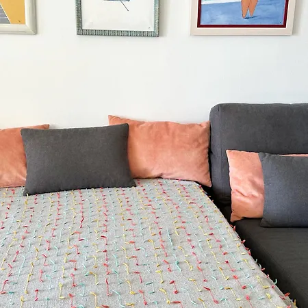 아파트 Relaxing Ocean View, Spacious Art With Large Terrace, Near Beaches 아데제